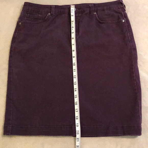 Purple denim skirt - Picture 4 of 6